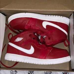 Jordan 1s ; Red & White ; 9C